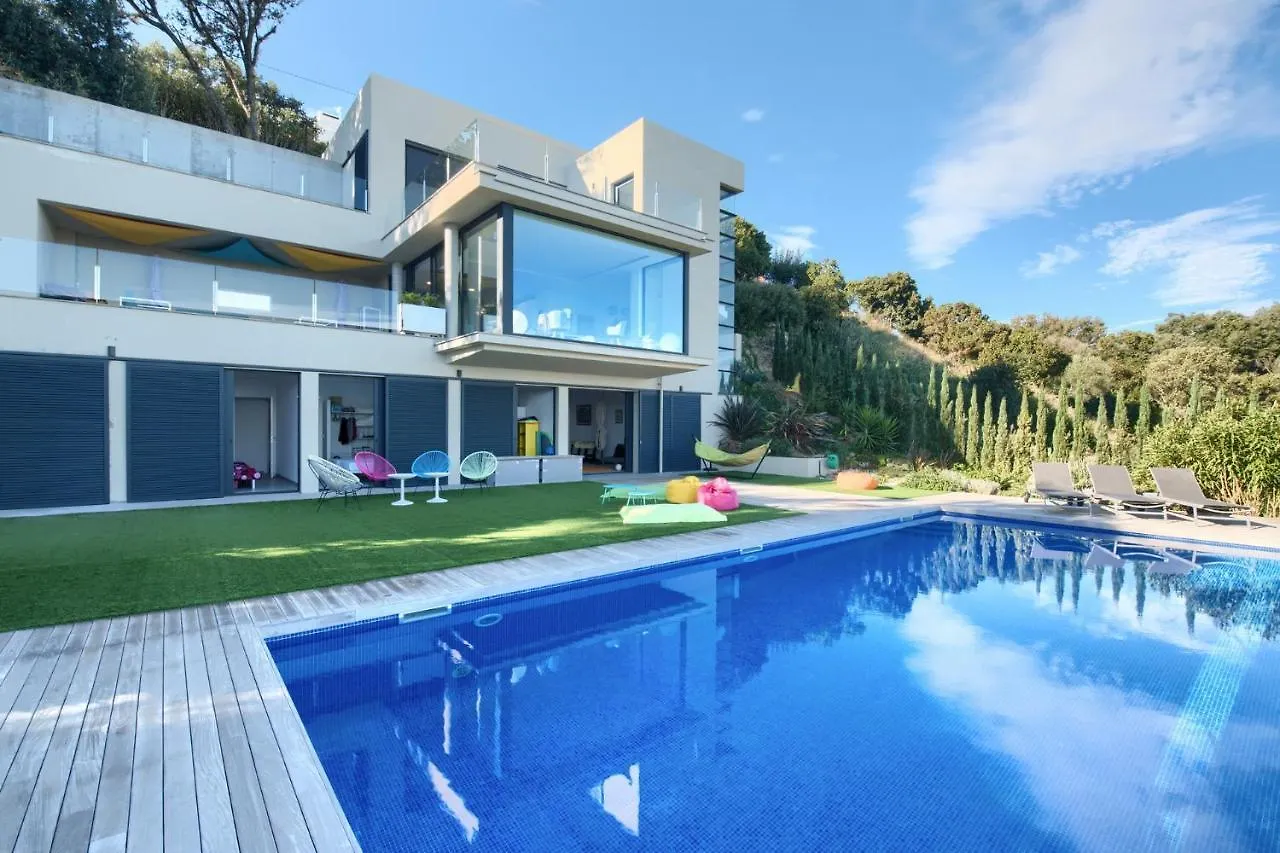 6 Bedroom Villa With Sea Views & Pool In Sa Riera, Begur